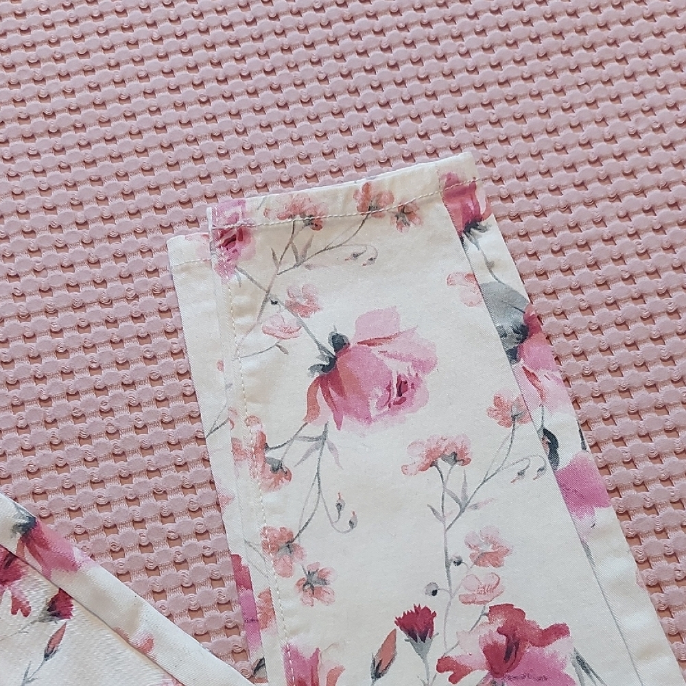 Floral Women's Cropped Jeans - Picture 3 of 12